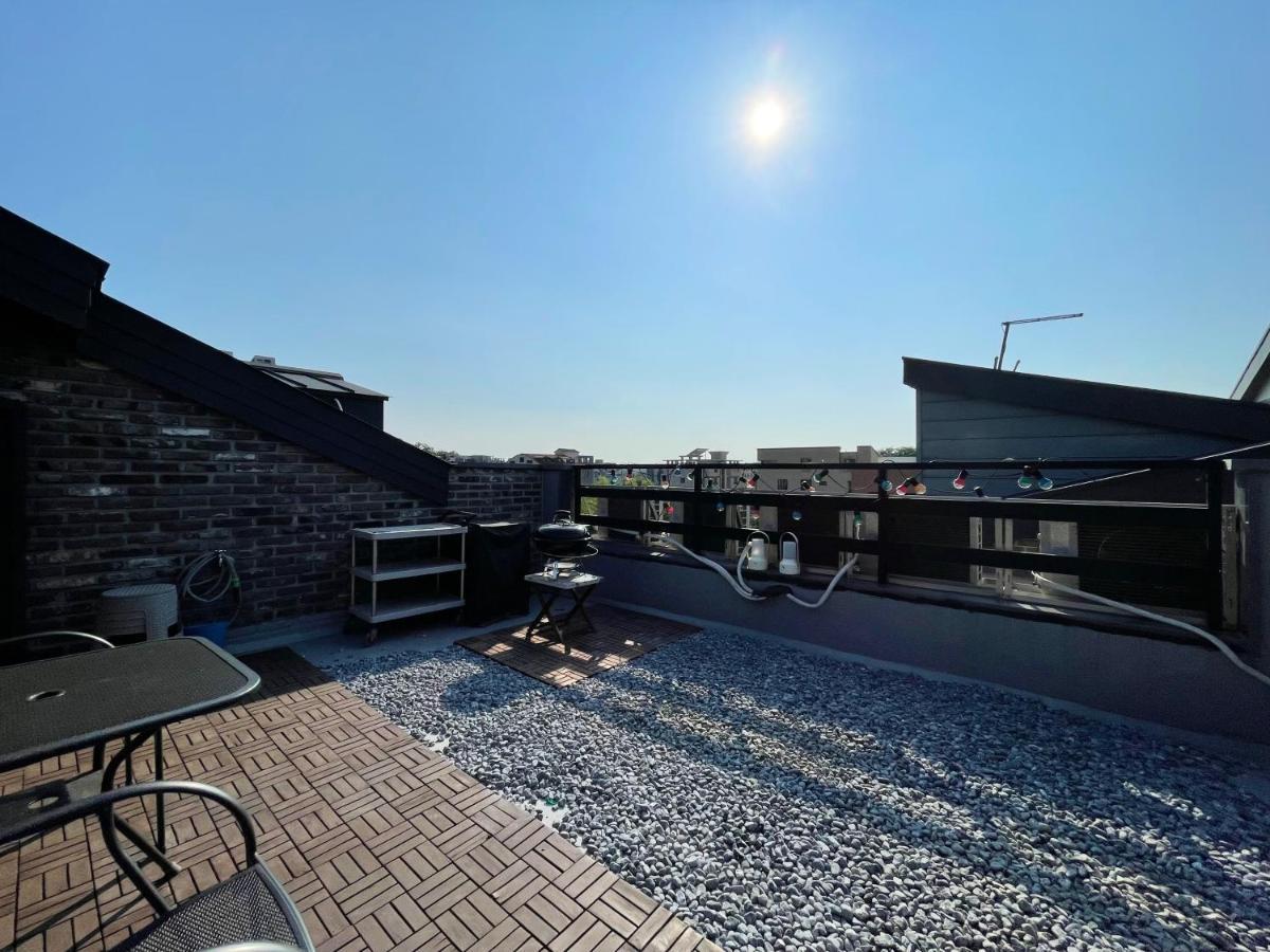W Premium Guesthouse Incheon Airport Екстер'єр фото